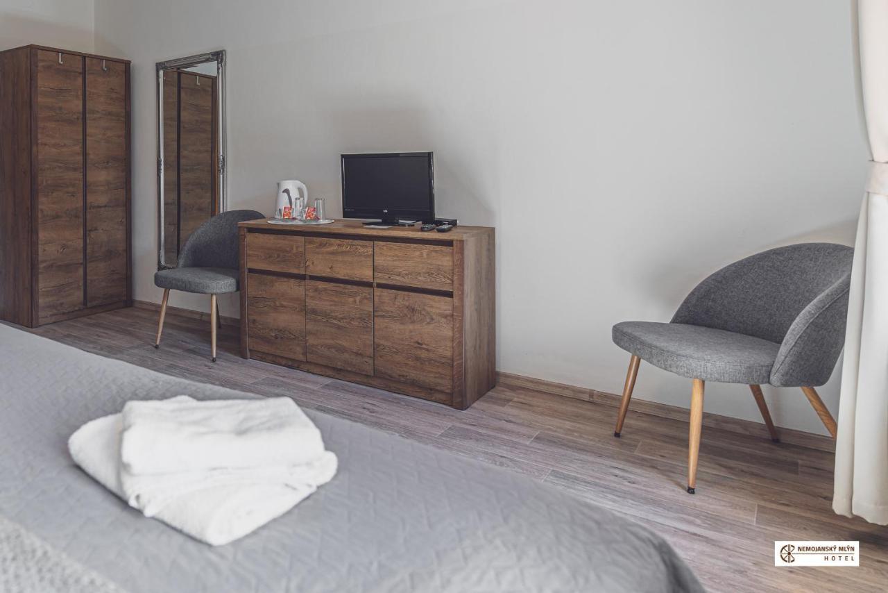 Hotel Nemojansky Mlyn Nemojany Екстериор снимка
