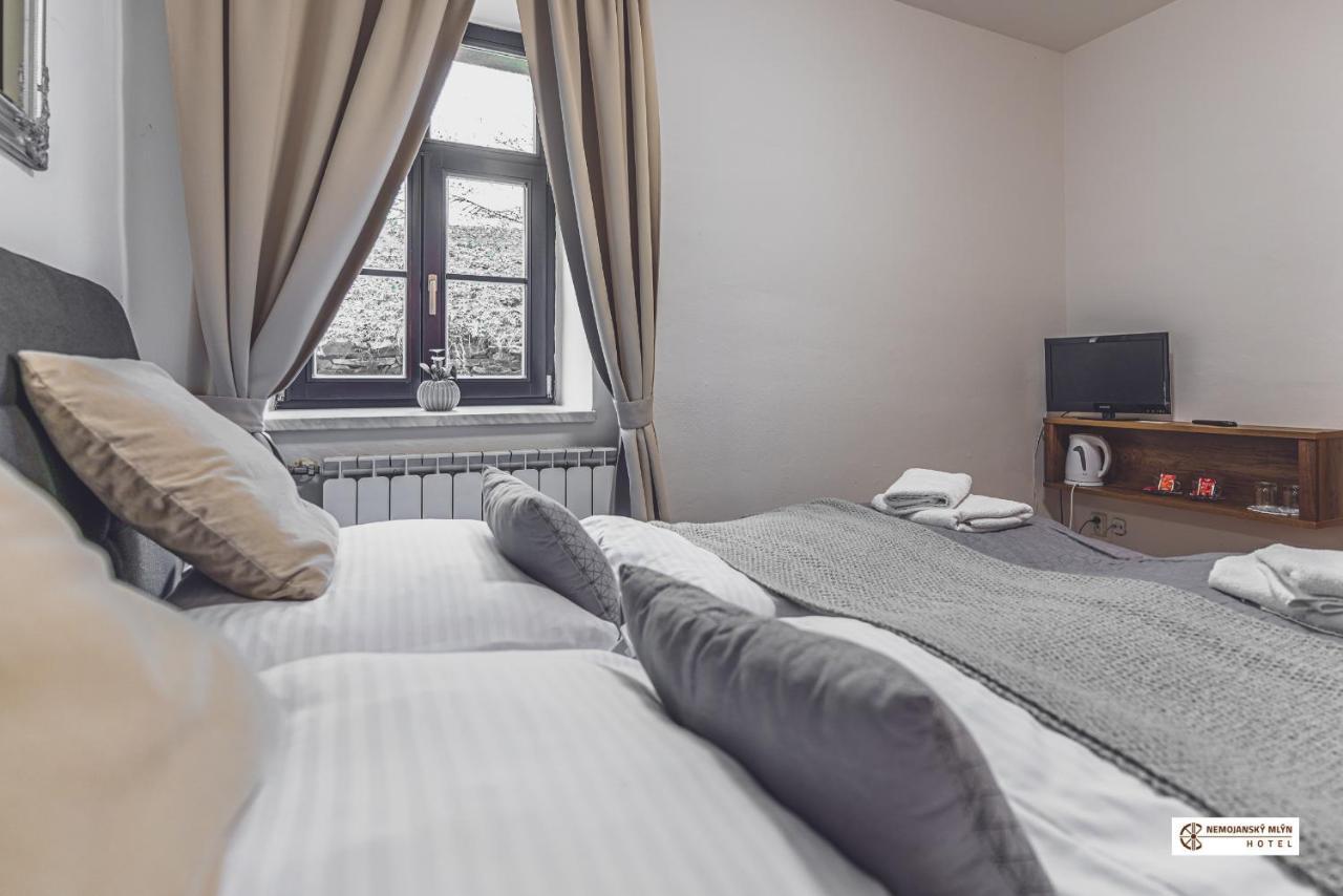 Hotel Nemojansky Mlyn Nemojany Екстериор снимка