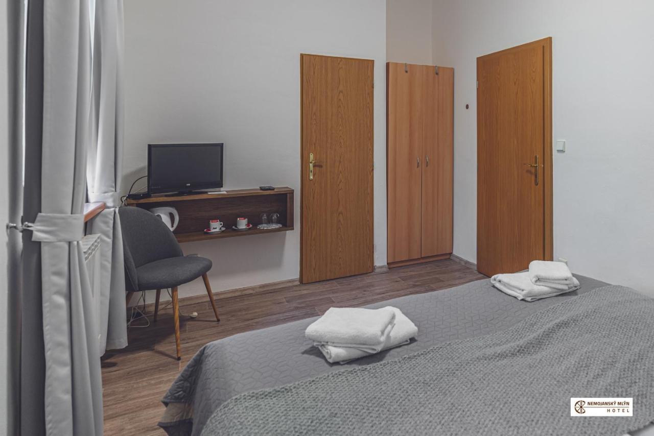 Hotel Nemojansky Mlyn Nemojany Екстериор снимка
