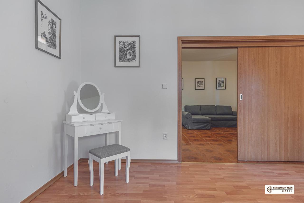 Hotel Nemojansky Mlyn Nemojany Екстериор снимка