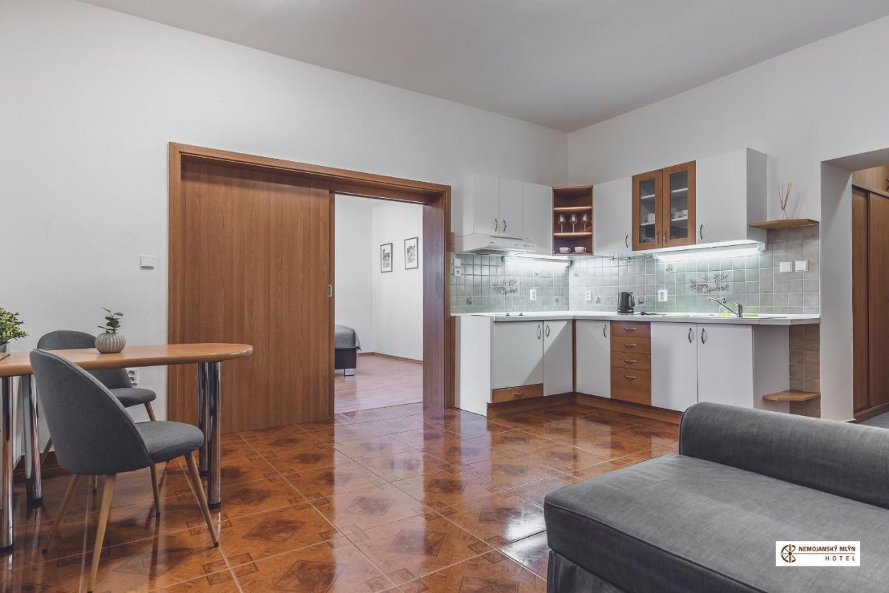 Hotel Nemojansky Mlyn Nemojany Екстериор снимка