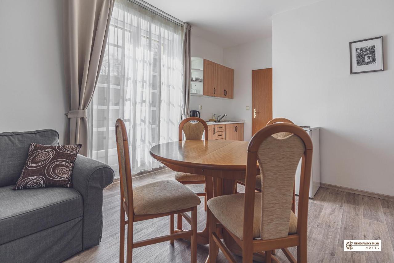 Hotel Nemojansky Mlyn Nemojany Екстериор снимка