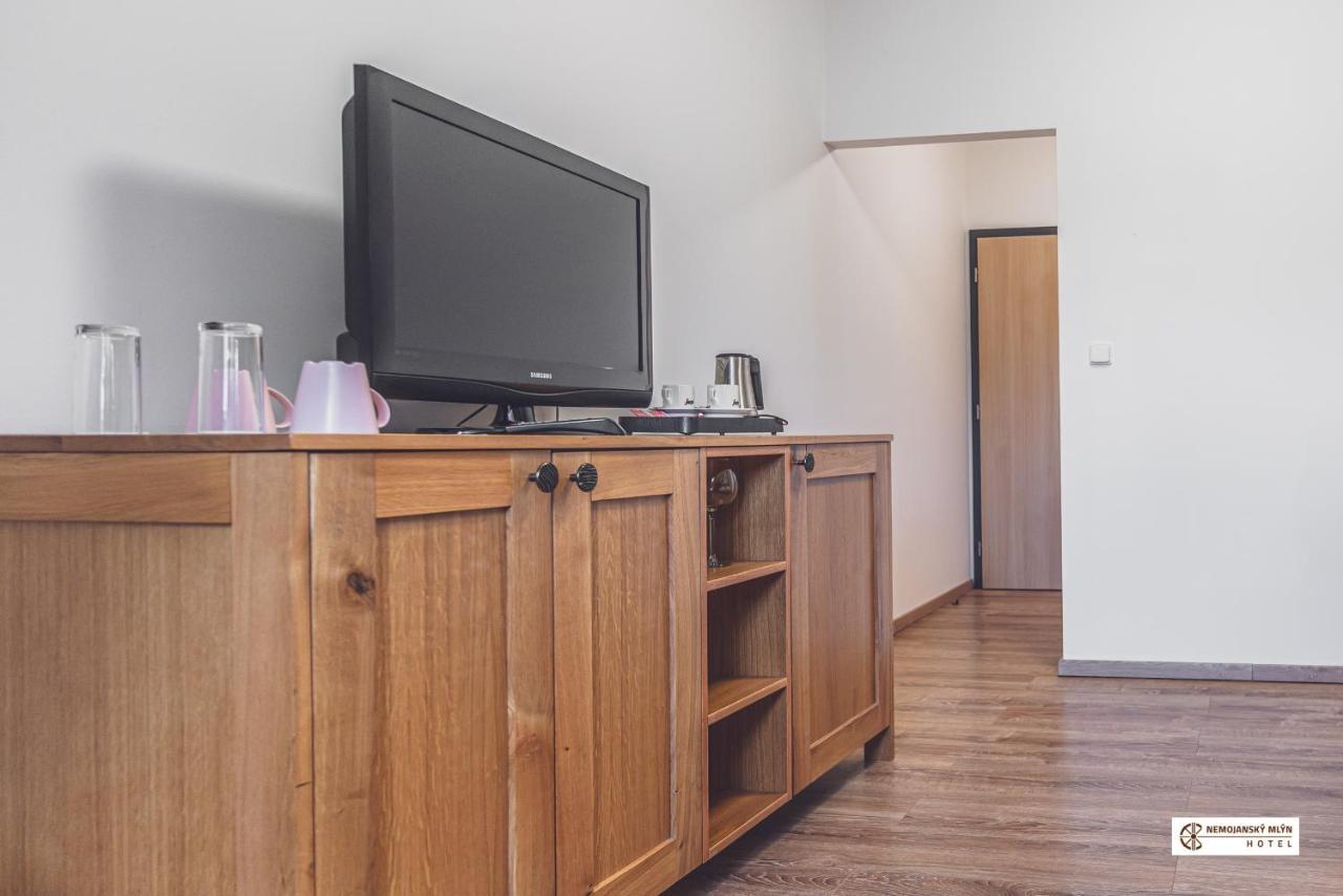 Hotel Nemojansky Mlyn Nemojany Екстериор снимка